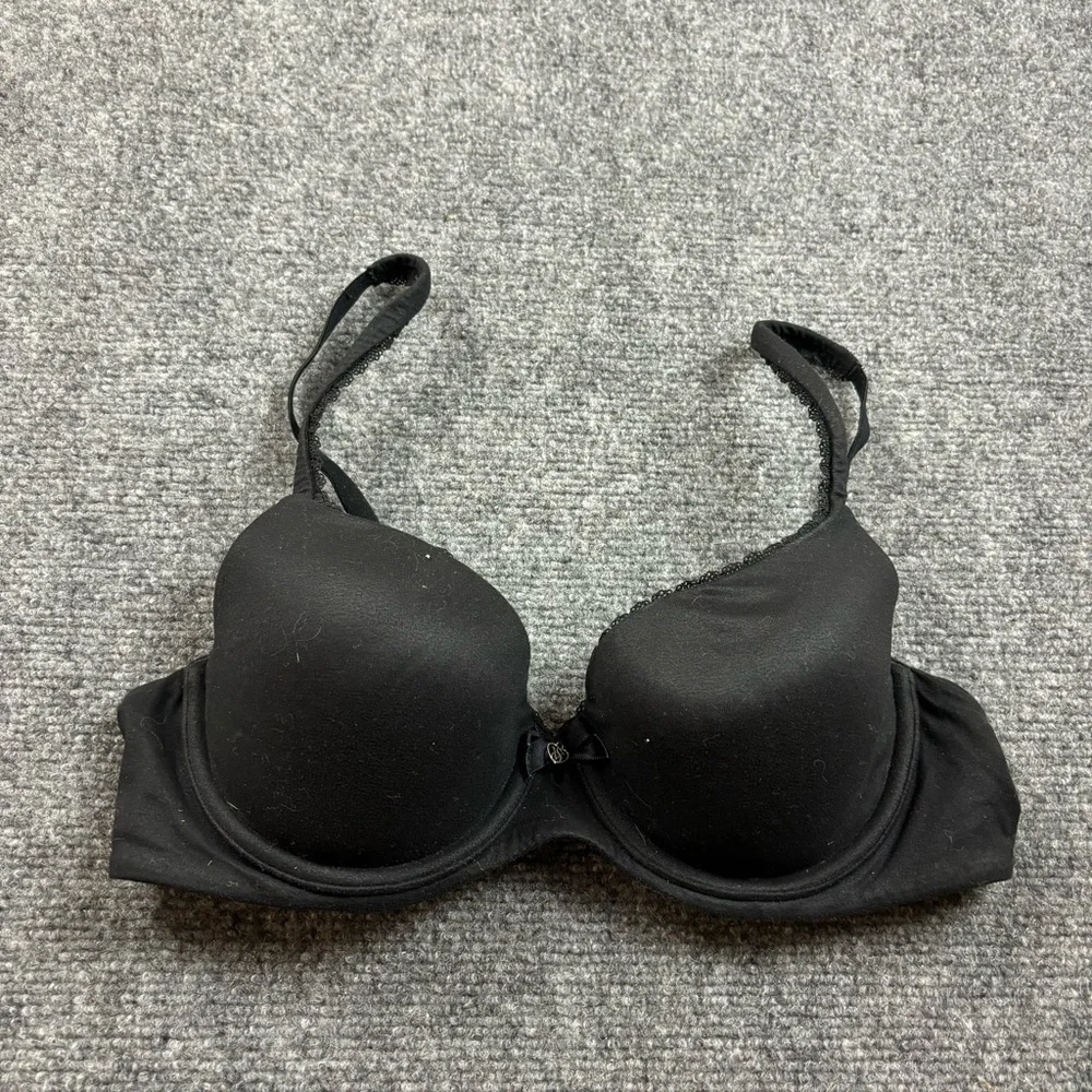 VICTORIA’S SECRET Women’s Body by Victoria Black Lined Demi size: 34C